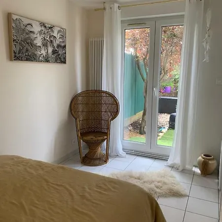 Rez De Jardin Avec Entre La Et Montpellier 10mn *