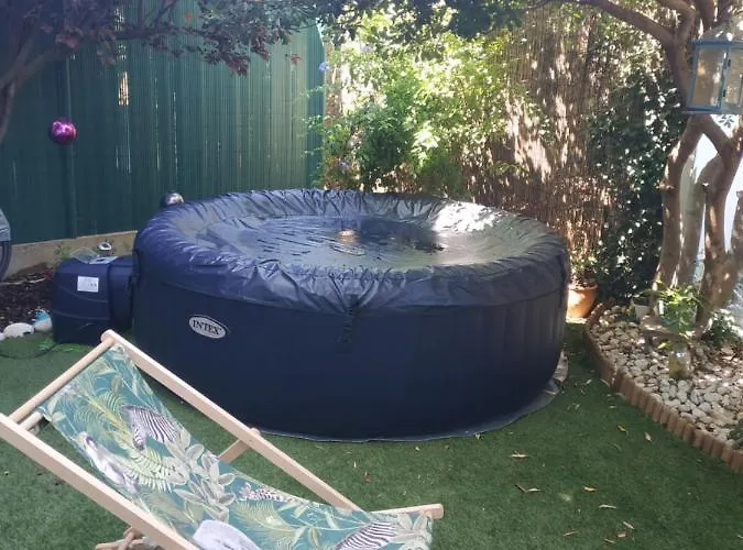 Rez De Jardin Avec Entre La Et Montpellier 10mn Daire Lattes