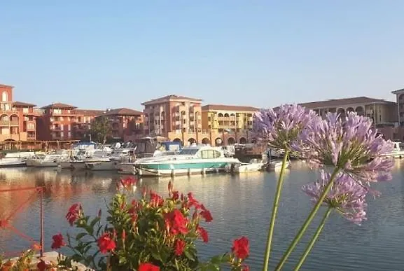 Rez De Jardin Avec Entre La Et Montpellier 10mn Daire *