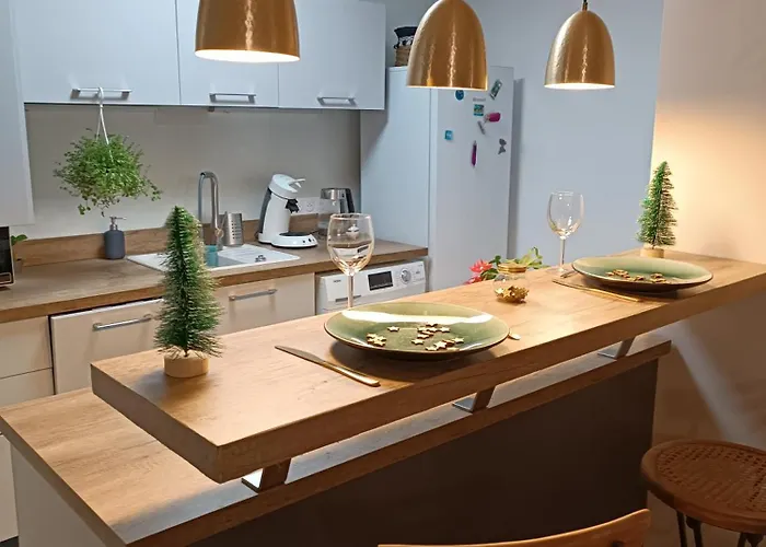 Rez De Jardin Avec Entre La Et Montpellier 10mn *